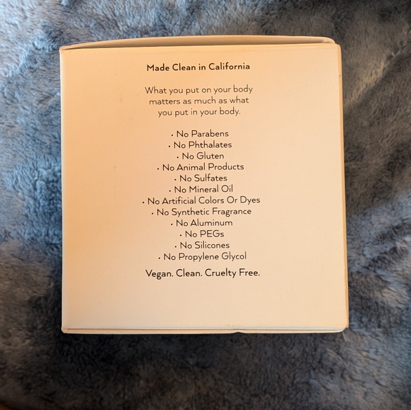 Alo glow system luminizing face moisturizer 2.0 fl.oz 60mL - Picture 2 of 8